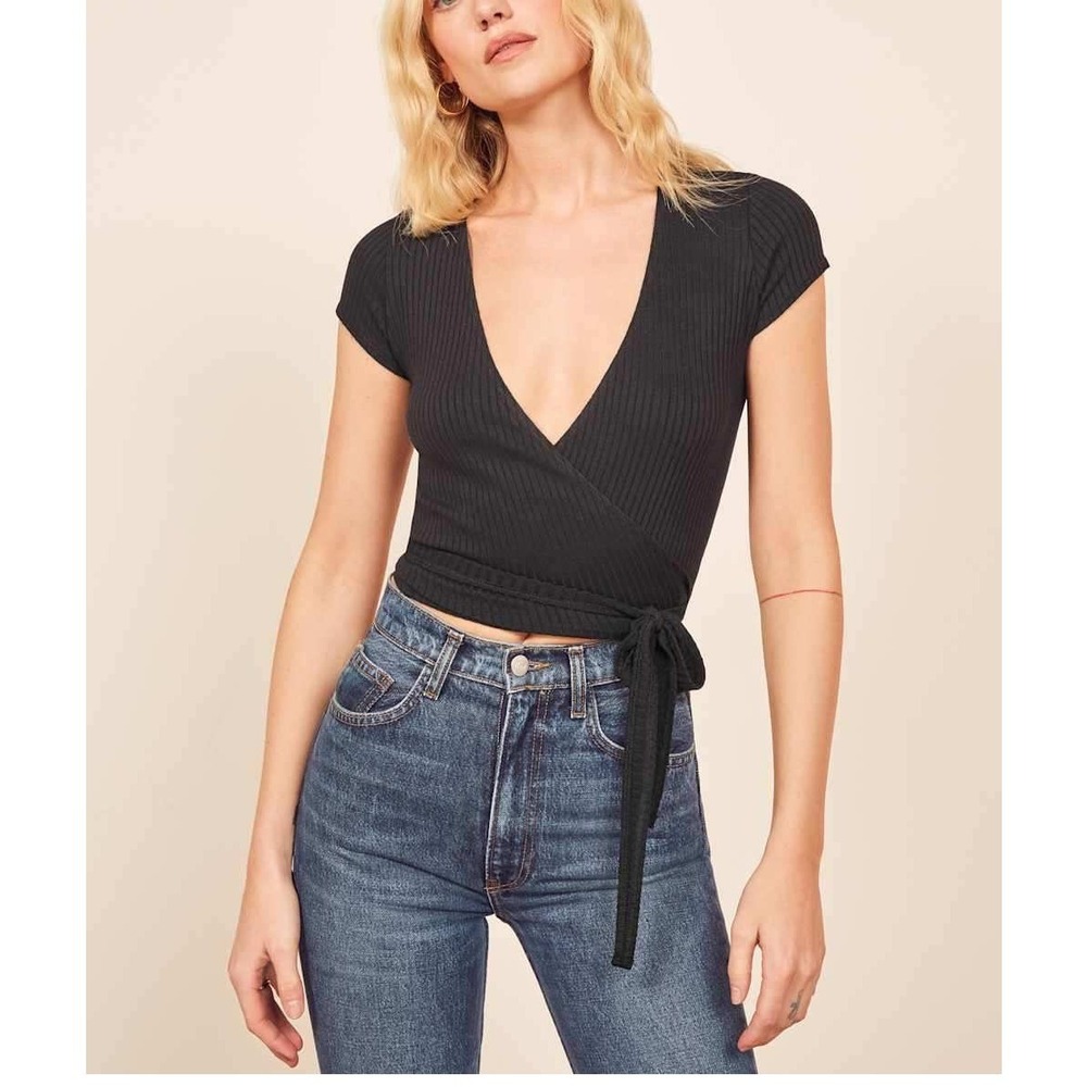 Reformation Black Flora Ribbed Knit Wrap Crop Top Short Sleeve V-Neck Small